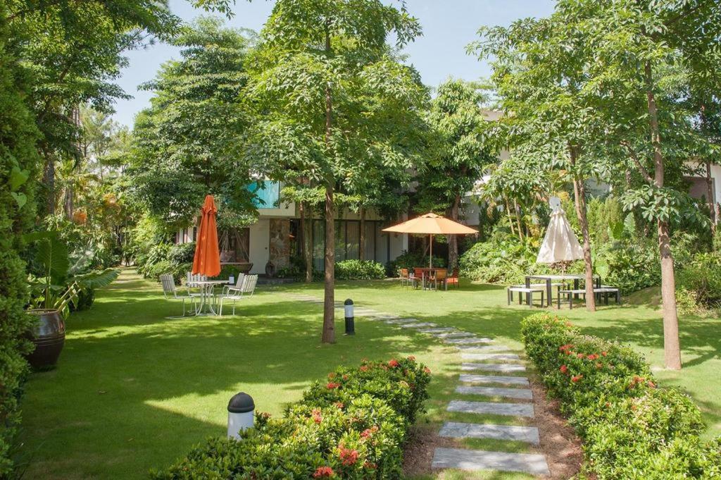 Flamingos Dai Lai Resort - Villa Tu Nhan Co Bbq Hanoi Eksteriør billede